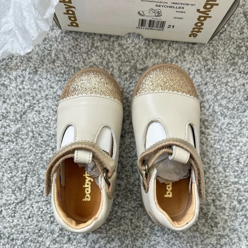 Girls Cream Mary Jane Shoes with Gold Glitter Toe